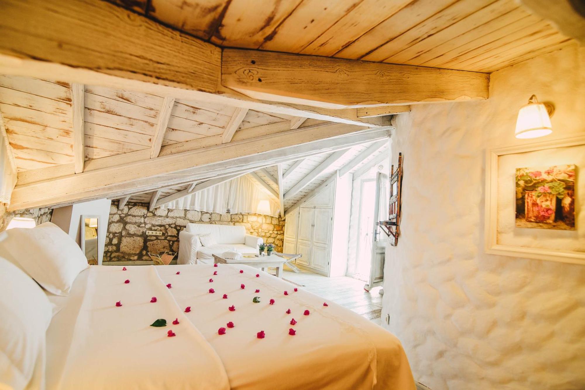 Yukari Sokak Vip Butik Otel Alaçatı Luaran gambar